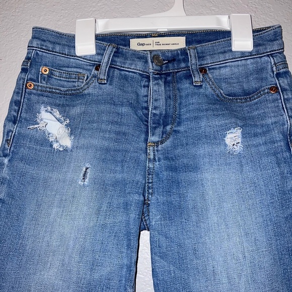 Gap 1969 Women True Skinny Ankle Jeans Distressed - Picture 2 of 7